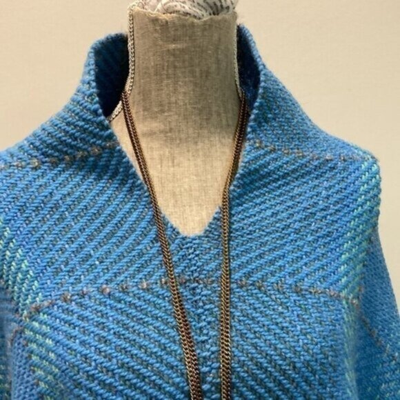 BLUE Wool Knit Poncho One Size - Picture 10 of 13